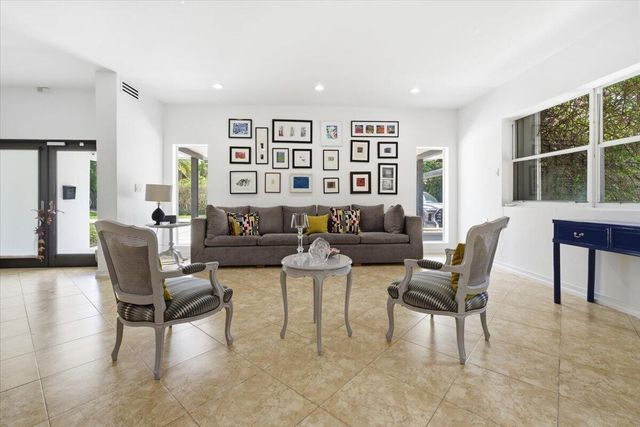 20100 NE 20th Court 0, Miami, FL 33179