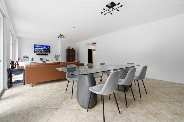 20100 NE 20th Court 0, Miami, FL 33179