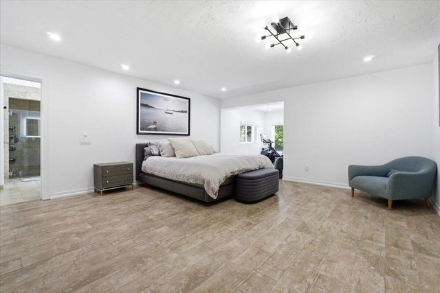 20100 NE 20th Court 0, Miami, FL 33179