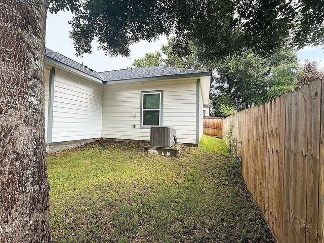 16713 E Forrestal, Montgomery, TX 77316