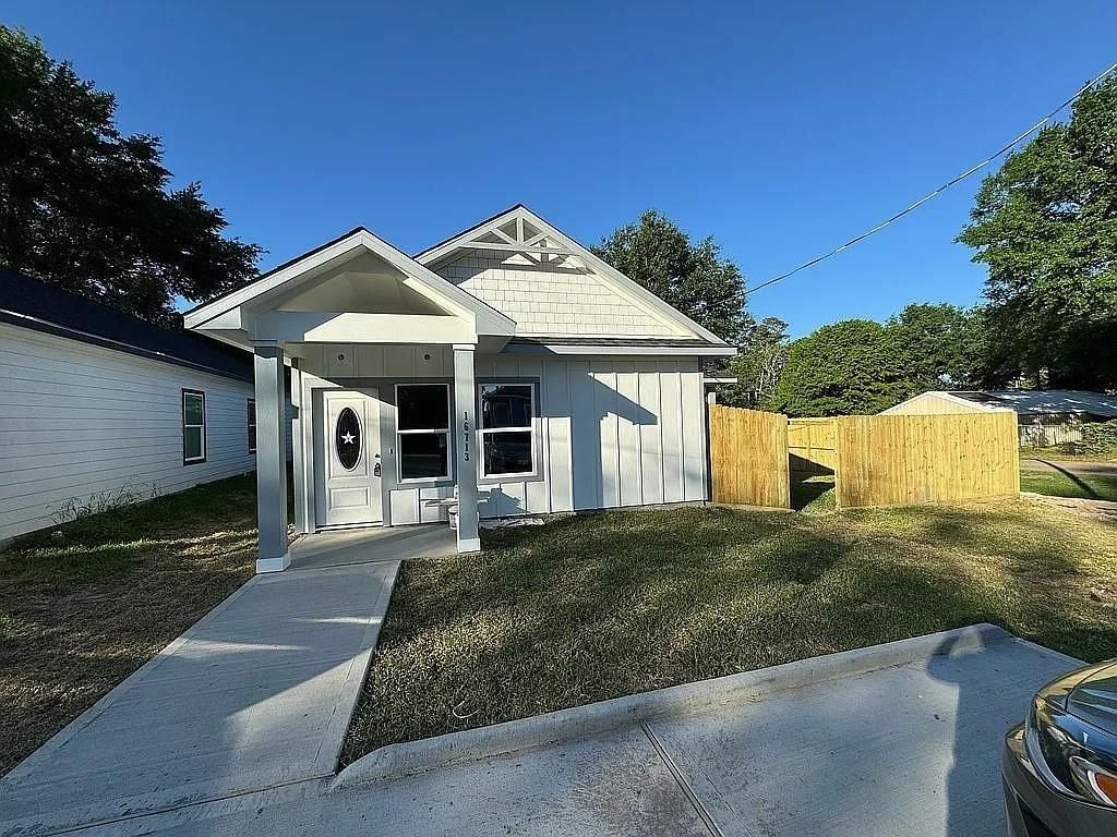 16713 E Forrestal, Montgomery, TX 77316