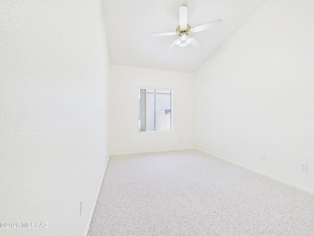 160 S Palace Gardens Drive, Tucson, AZ 85748