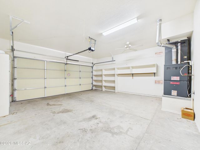160 S Palace Gardens Drive, Tucson, AZ 85748