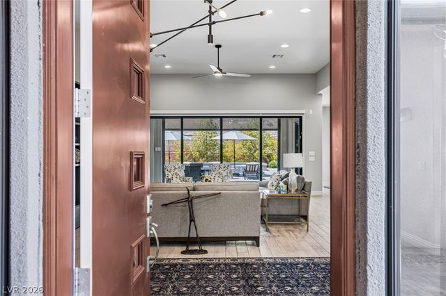 6957 Rainstone Street, Las Vegas, NV 89148