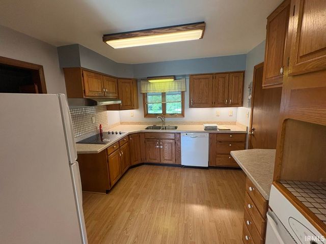 61313 County Road 21, Goshen, IN 46528