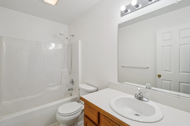 8095 Clover Ridge Court, Grand Blanc, MI 48439