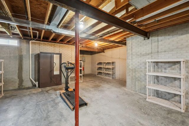 8095 Clover Ridge Court, Grand Blanc, MI 48439