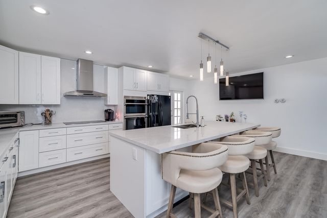 1779 SE 25th Avenue, Fort Lauderdale, FL 33316