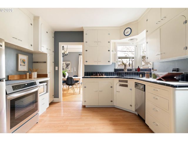 4420 Ne 78TH Ave, Portland, OR 97218