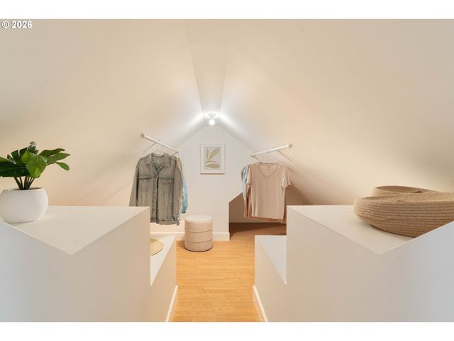 4420 Ne 78TH Ave, Portland, OR 97218