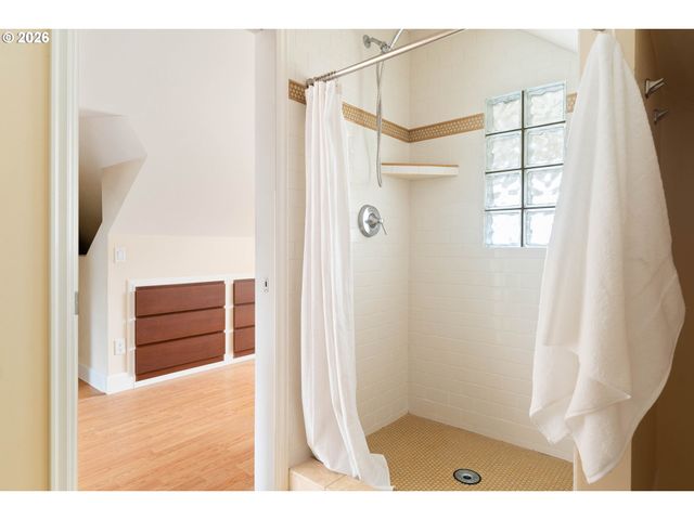 4420 Ne 78TH Ave, Portland, OR 97218