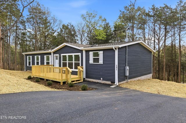 181 Pinecrest Drive, Loudon, TN 37774