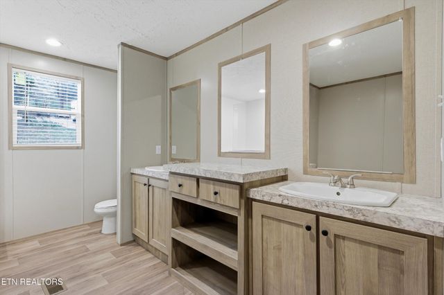 181 Pinecrest Drive, Loudon, TN 37774