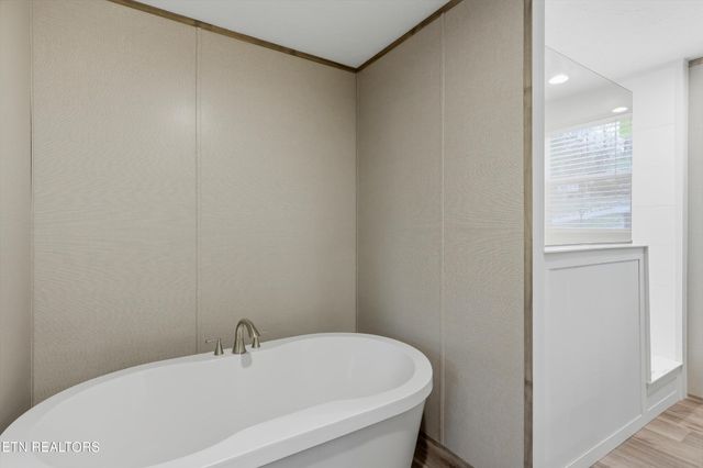 181 Pinecrest Drive, Loudon, TN 37774