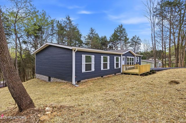 181 Pinecrest Drive, Loudon, TN 37774