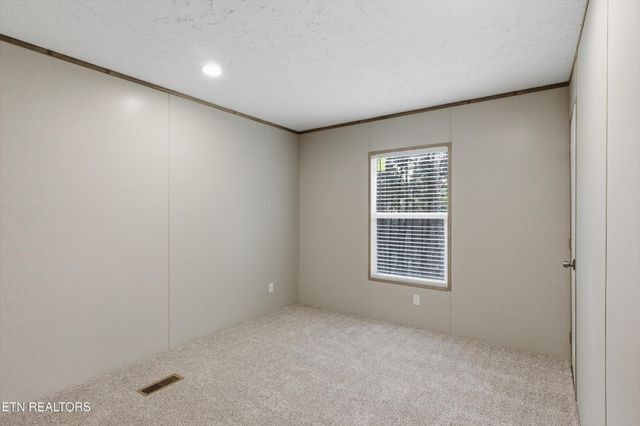 181 Pinecrest Drive, Loudon, TN 37774