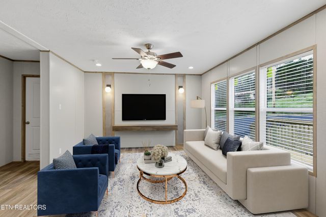 181 Pinecrest Drive, Loudon, TN 37774