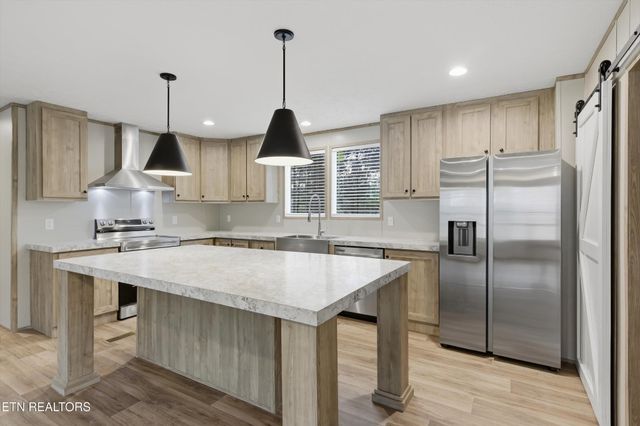 181 Pinecrest Drive, Loudon, TN 37774