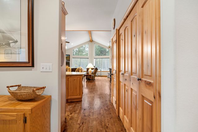 54456 Huntington Road, Bend, OR 97707