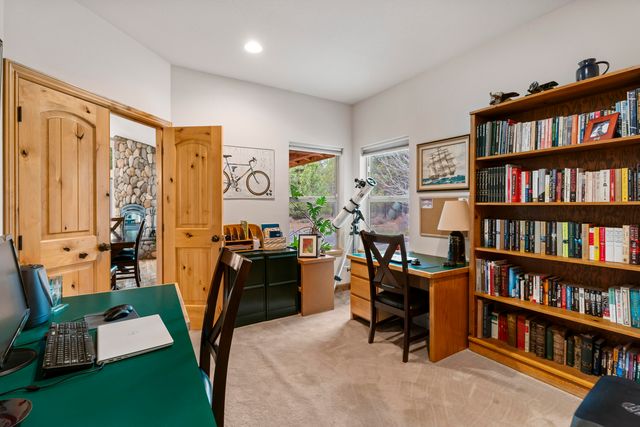 54456 Huntington Road, Bend, OR 97707