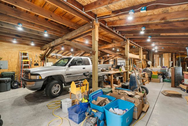 54456 Huntington Road, Bend, OR 97707