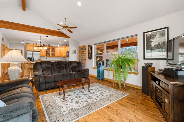 54456 Huntington Road, Bend, OR 97707