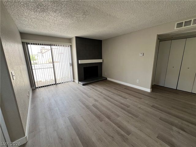 2981 Juniper Hills Boulevard 203, Las Vegas, NV 89142