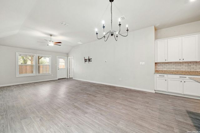 5507 Pearl Valley, San Antonio, TX 78242