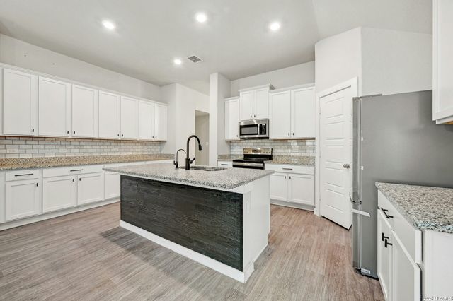 5507 Pearl Valley, San Antonio, TX 78242