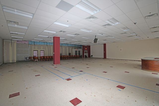 925 IL Route 22, Fox River Grove, IL 60021