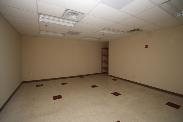 925 IL Route 22, Fox River Grove, IL 60021