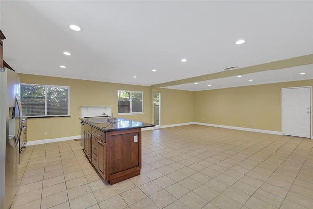 5528 Eagle View Way, Sacramento, CA 95842