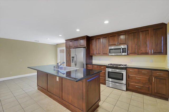 5528 Eagle View Way, Sacramento, CA 95842