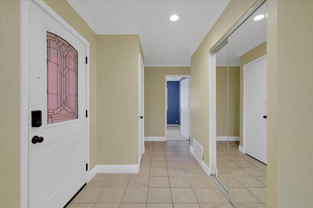 5528 Eagle View Way, Sacramento, CA 95842