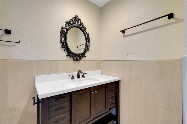 5528 Eagle View Way, Sacramento, CA 95842