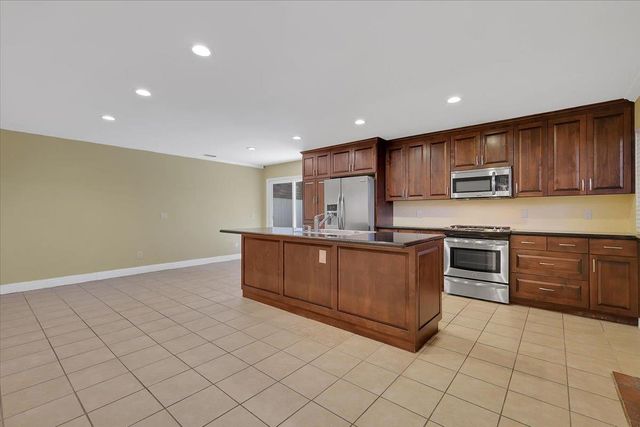 5528 Eagle View Way, Sacramento, CA 95842