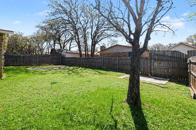 3708 Pinewood Street, Bedford, TX 76021