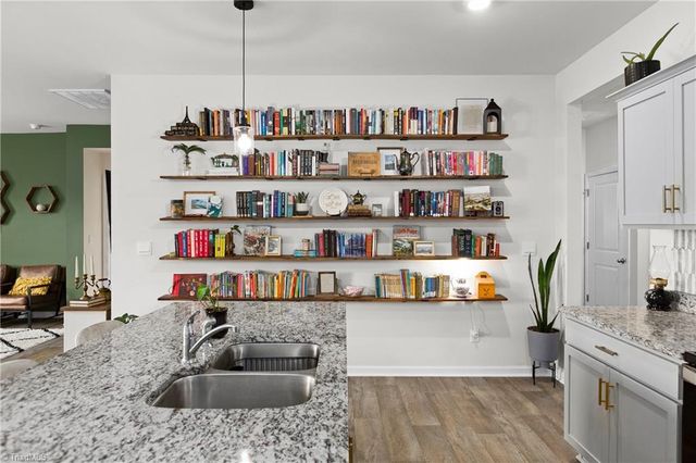 664 Towhee Trail, Lexington, NC 27295