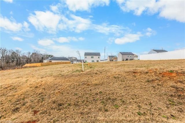 664 Towhee Trail, Lexington, NC 27295