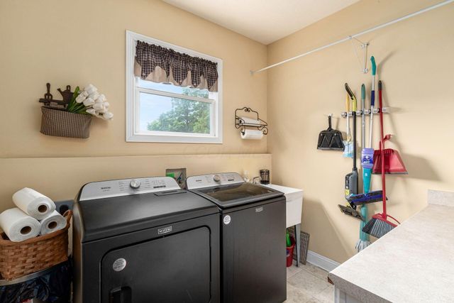170 Rose Drive, Granville, OH 43023