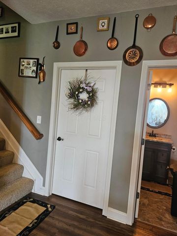 170 Rose Drive, Granville, OH 43023