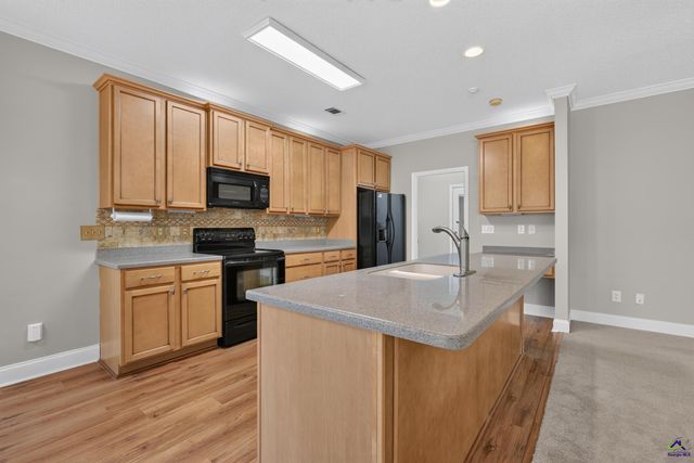 107 Fairway Oaks Drive, Perry, GA 31069