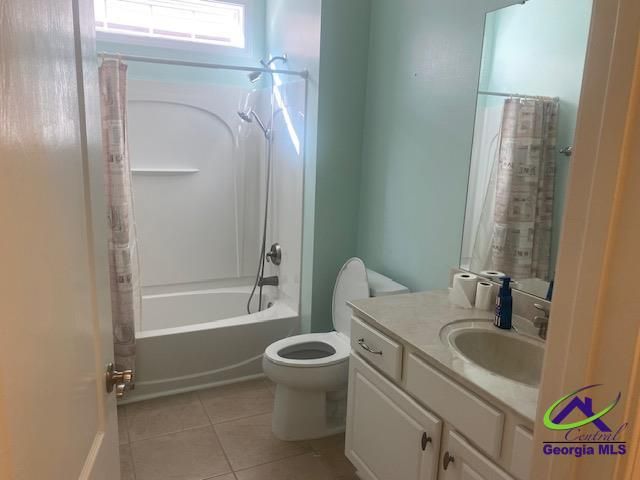 107 Fairway Oaks Drive, Perry, GA 31069