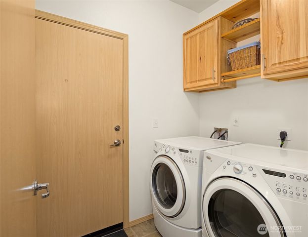 24232 NE 130th Place, Redmond, WA 98053