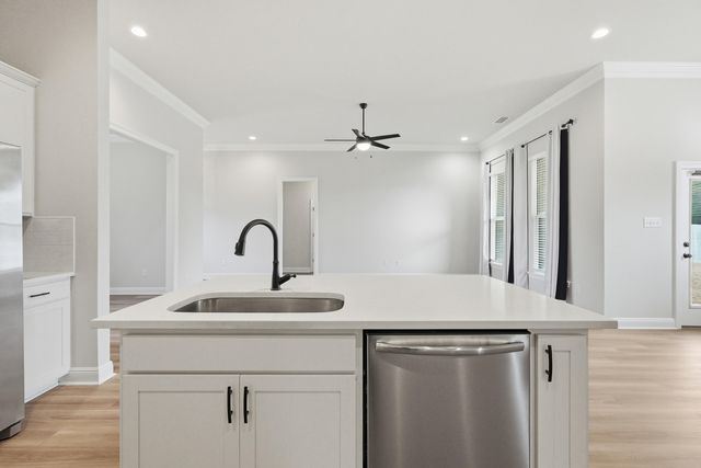 4631 Jayhawk Drive, Crestview, FL 32539