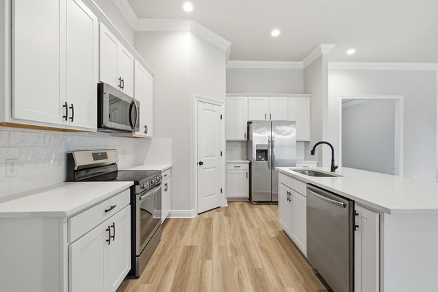 4631 Jayhawk Drive, Crestview, FL 32539