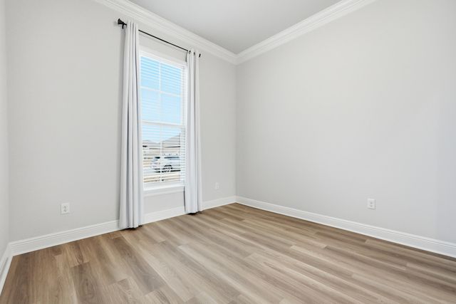 4631 Jayhawk Drive, Crestview, FL 32539