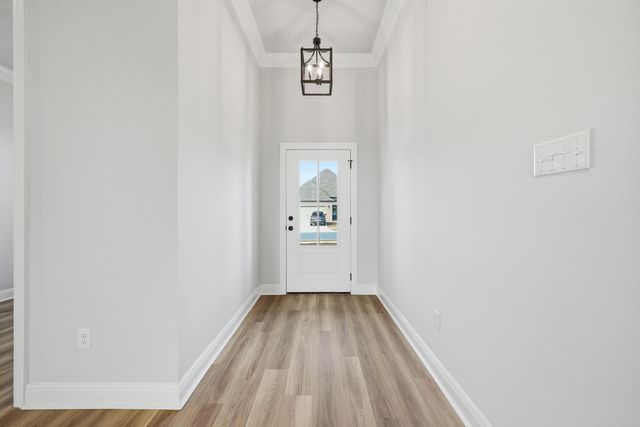 4631 Jayhawk Drive, Crestview, FL 32539