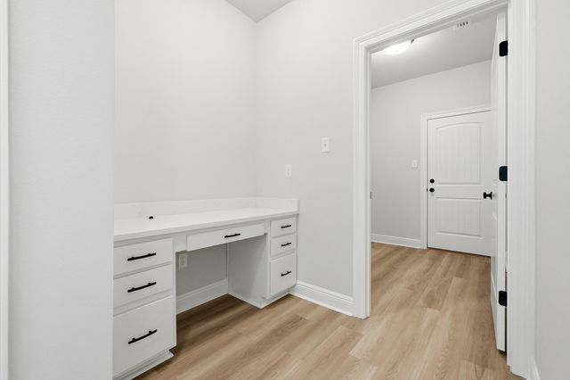 4631 Jayhawk Drive, Crestview, FL 32539