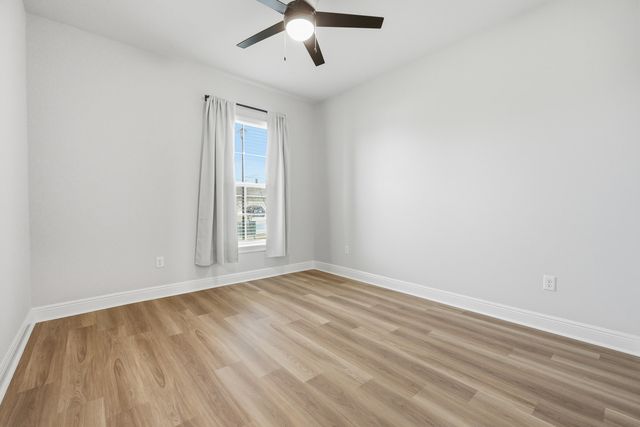 4631 Jayhawk Drive, Crestview, FL 32539